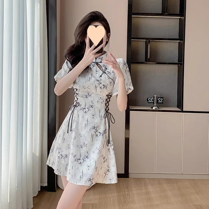Retro Chinese-style Dress With Traditional Frog Buttons And Bubble Sleeves