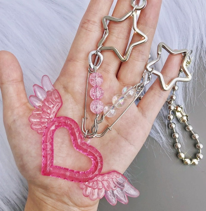 Kawaii fashion accessory whimsical heartstrings pendant necklace